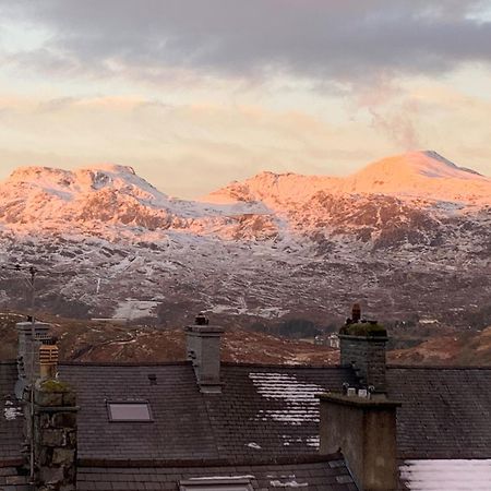 Cosy Cottage In Picturesque Snowdonia With Stunning Views Of The Moelwyn Mountains Blaenau Ffestiniog Eksteriør bilde