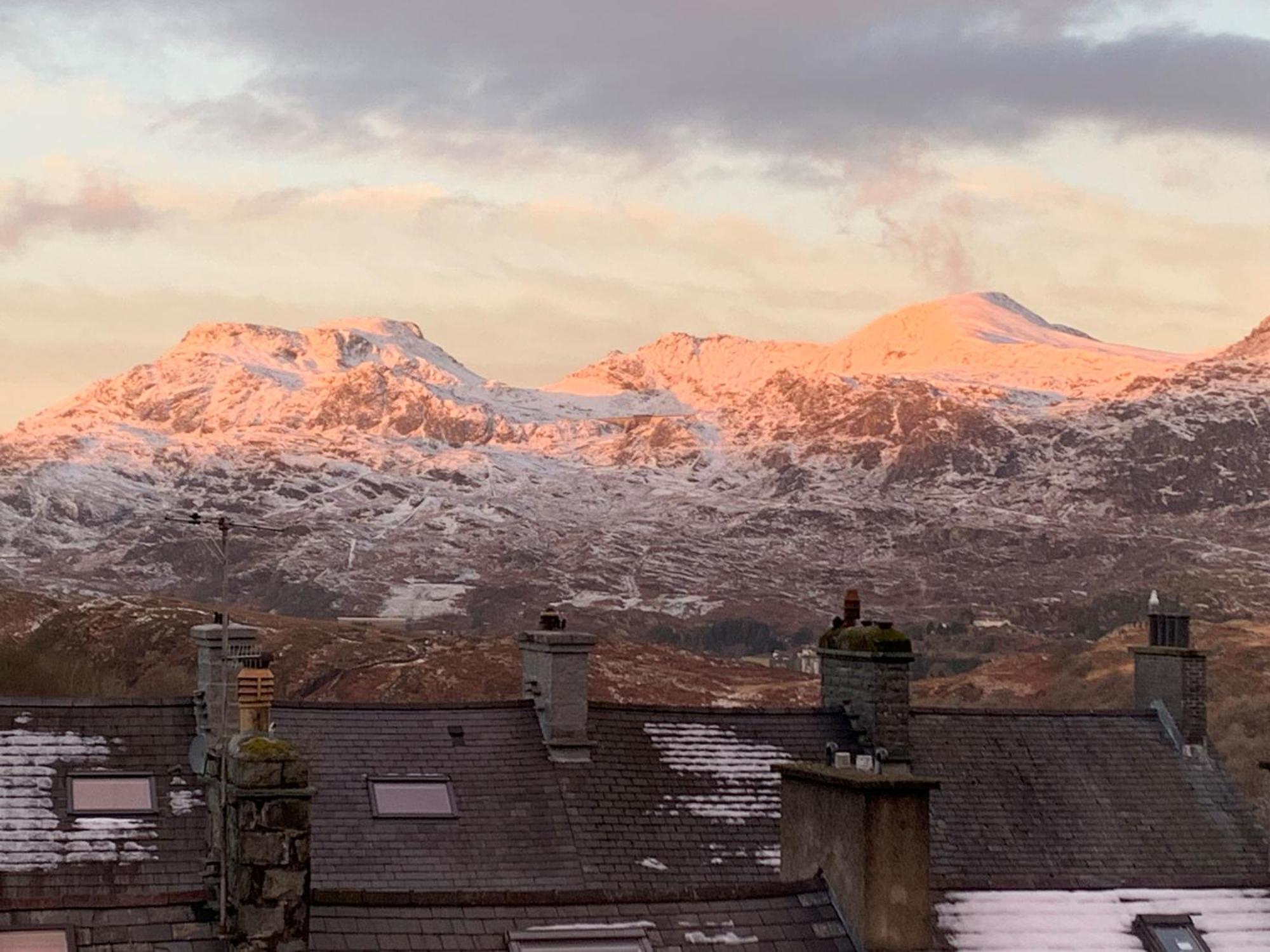 Cosy Cottage In Picturesque Snowdonia With Stunning Views Of The Moelwyn Mountains Blaenau Ffestiniog Eksteriør bilde